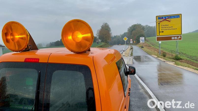 Die B470 zwischen Auerbach und Kirchenthumbach (Bild) wurde &quot;im Windschatten&quot; der Arbeiten auf der B85 bei Auerbach auch erneuert. Hier sind noch Restarbeiten nötig, für die es nicht regnen darf. Archivbild: Gabi Schönberger