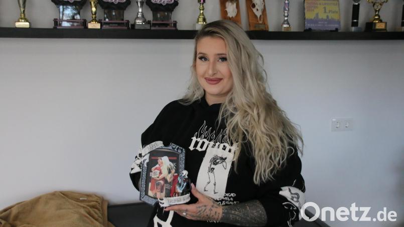 Lisa South mit einem gemeinsamen Bild mit April Ward. Bild: sne