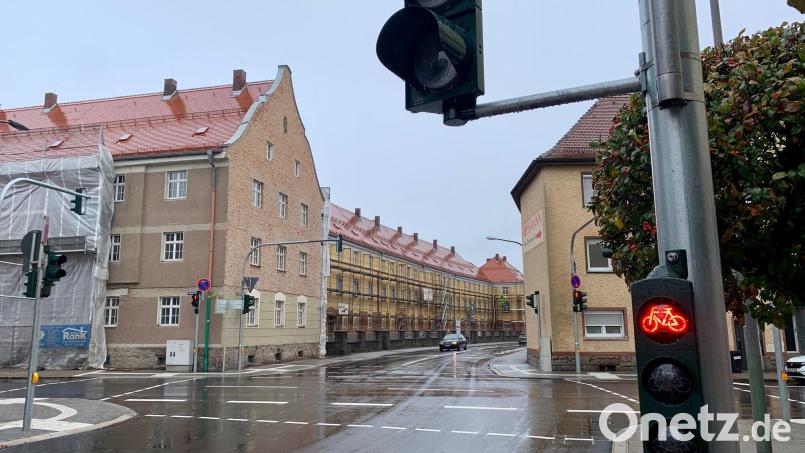 Eine der gefährlichsten Verkehrsstellen in Weiden: An der Einmündung der Leimberger in die Frauenrichter Straße krachte es im vergangenen Jahr sechs Mal. Bild: Gabi Schönberger