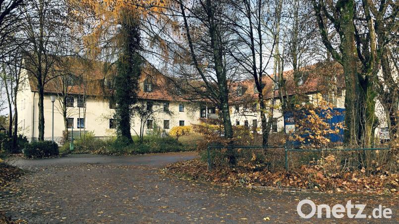 Auf der Suche nach einem Quartier für Geflüchtete stufte Bürgermeister Toni Dutz die Jugendherberge bei Falkenberg als ideal ein. Bild: wro