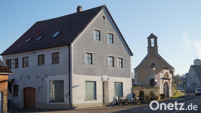 In der Rötzer Straße 1 plant die DITIB Türkisch-Islamische Gemeinde Neunburg den Neubau eines Religions-, Gebets- und Vereinshauses nach Abriss des bestehenden Gebäudes. Bild: wel
