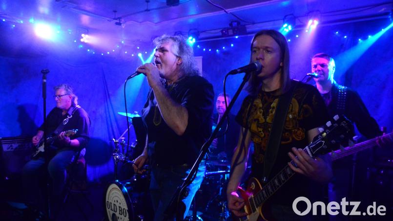 "Old Boy and the rocking Guys" treten im "Parapluie" in Weiden auf. Bild: Kunz