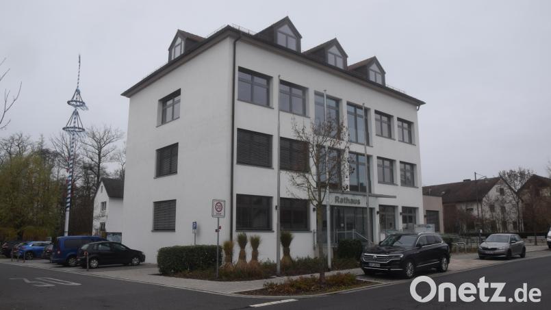 Sitz der Verwaltungsgemeinschaft Schirmitz ist im Rathaus in Schirmitz. Günstig gelegen auch für die Bürger von Bechtsrieth, Irchenrieth, Pirk. Bild: fz