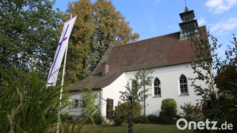 Die Gustav-Adolf-Gedächtniskirche in Hirschau war Ziel von Einbrechern. Sie scheiterten an der Eingangstür. Bild: wku