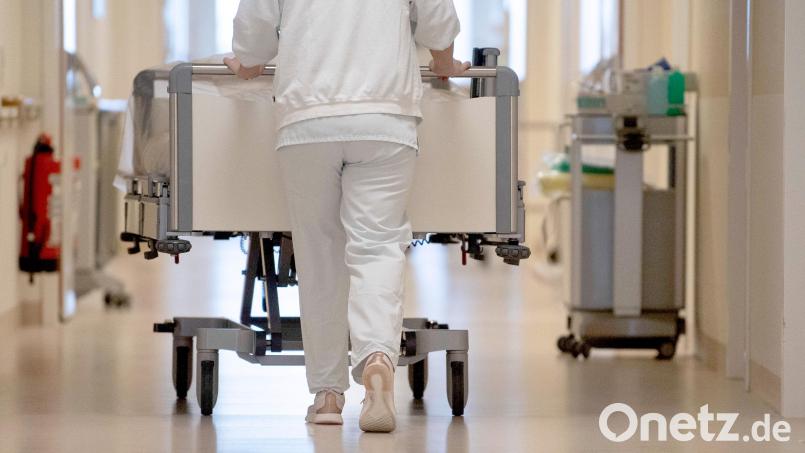 Auf die Krankenhaus-Standorte im Landkreis Tirschenreuth kommen enorme Veränderung zu. Symbolbild: Marijan Murat/dpa