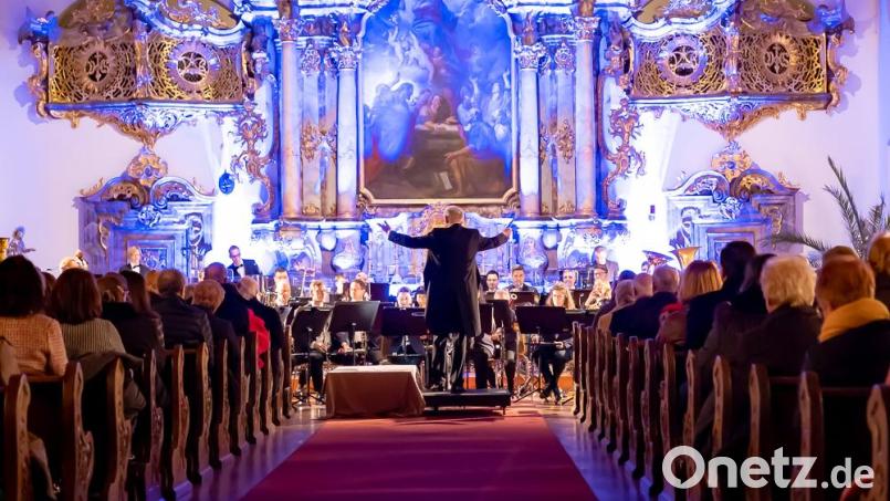 Das Polizeiorchester gibt am Sonntag, 3. Dezember, im Kongregationssaal St. Georg ein Benefizkonzert. Bild: Tobias Riedl/exb