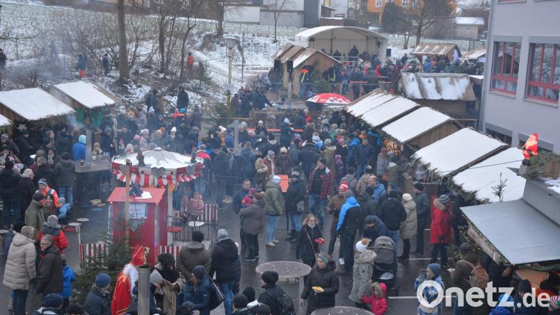 Mächtig was los war am Samstagnachmittag auf dem Pechbrunner Weihnachtsmarkt. Bild: jr
