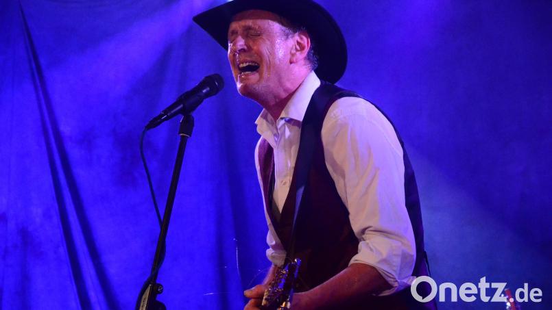 Martti Mäkkelä bei seinem Auftritt im &quot;Parapluie&quot;. Bild: Kunz