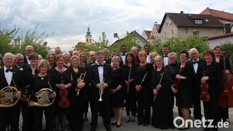 Das Salonorchester Neustadt/WN. Bild: Nicolaus Dick/exb