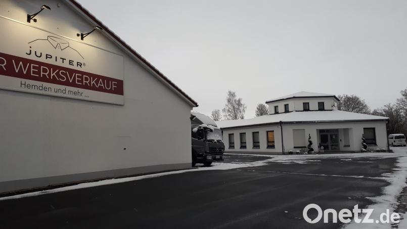Die Firma Jupiter in Tirschenreuth musste Insolvenz anmelden. Vorläufig geht der Betrieb am Mitterweg (Bild) für die rund 40 Beschäftigten weiter. Bild: pz