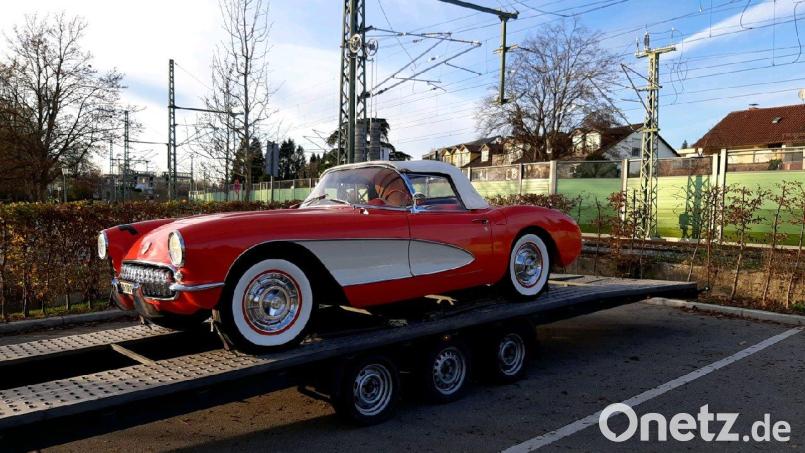 Ein 53-Jähriger wurde beim Schmuggel einer Corvette C1 ertappt. Bild: Hauptzollamt Ulm