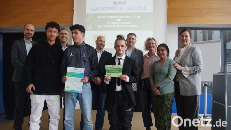 Das Berufliche Schulzentrum Oskar von Miller I ist die erste &quot;Grenzenlos&quot;-Schule im Landkreis Schwandorf. Bild: Trepesch/exb