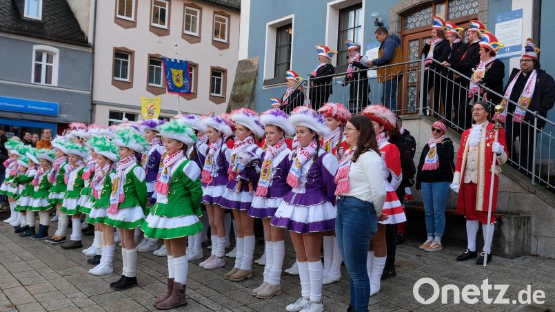 Die Garden der Eschenbacher Faschingsgesellschaft sind für die fünfte Jahreszeit gewappnet. Das Interesse an Auftritten der feschen Teams ist riesig. Bild: do