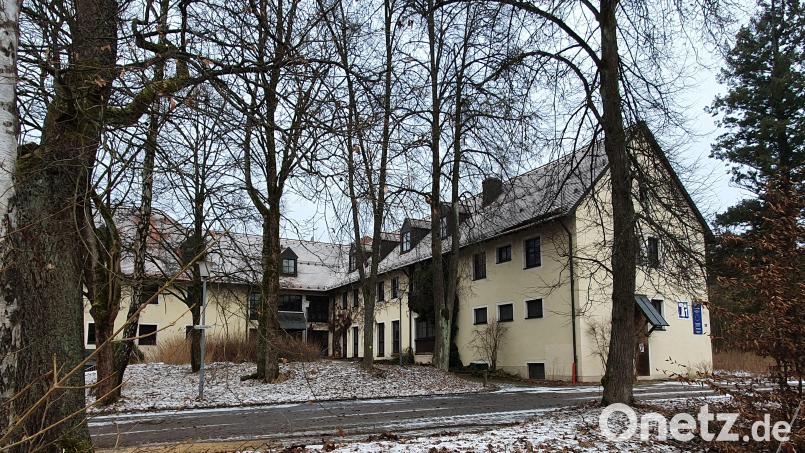 Die Jugendherberge Falkenberg im Gemeindeteil Tannenlohe liegt zwischen dem Waldnaabtal und der Bundesstraße 299 nach Erbendorf. Archivbild: kaz