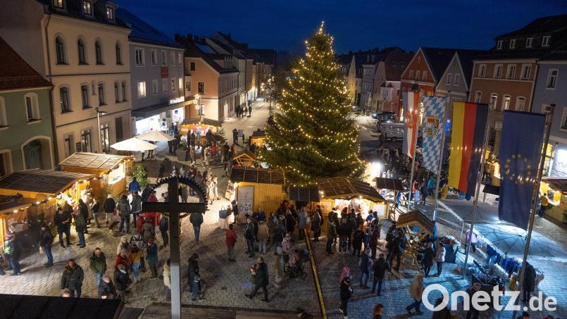 Für den Hirschauer Weihnachtsmarkt gab es auch in der Sitzung des Stadtrates viel Lob. Bild: u