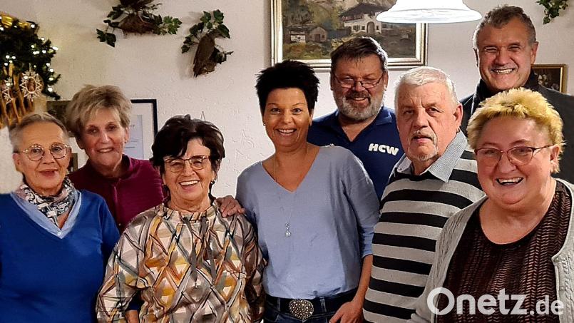 Die Sieger und Platzierten beim Preisschafkopf der Kameradschaft technischer Truppen im Postkellersaal. Bild: R. Kreuzer