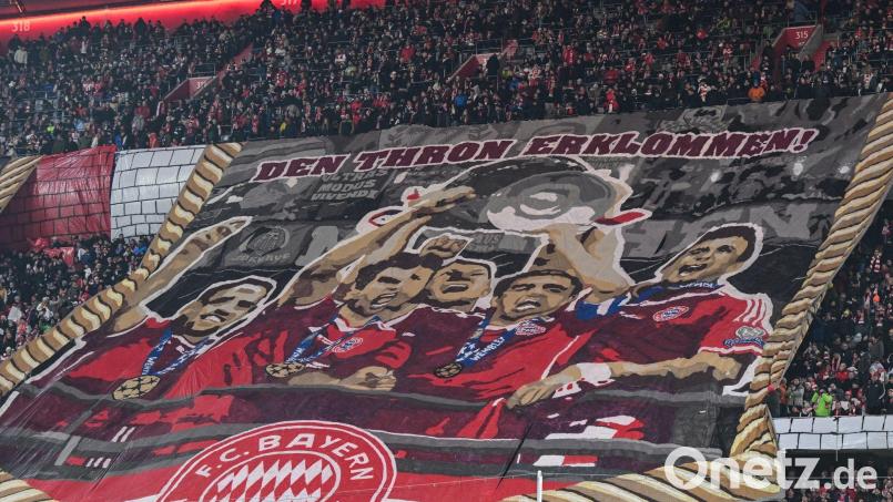 Die Fans von München zeigen eine Choreo. Bild: Sven Hoppe/dpa