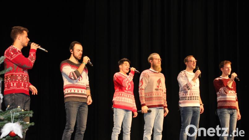 Das Ensemble &quot;Free Vocals&quot; bot in der Marktredwitzer Stadthalle ein umjubeltes Konzert. Bild: kro
