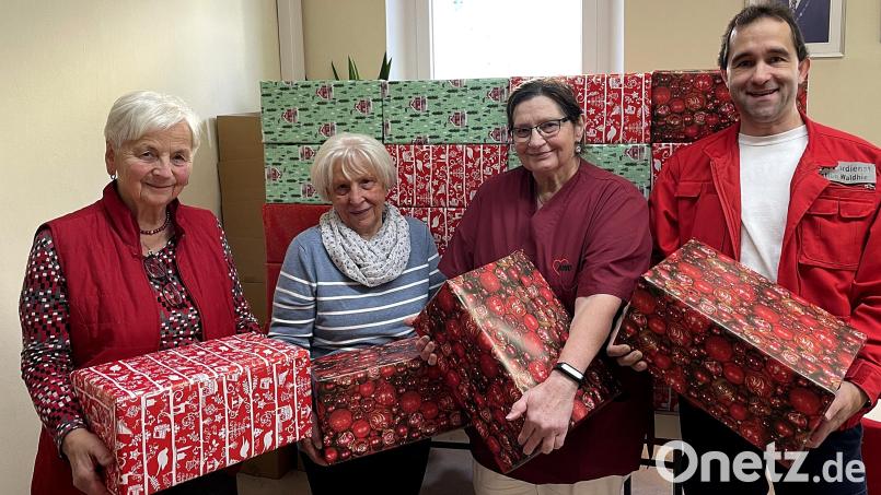 Die Pakete für bedürftige Mitbürger und Mitbürgerinnen in Weiden werden vor Weihnachten ausgeteilt. Bild: R. Kreuzer