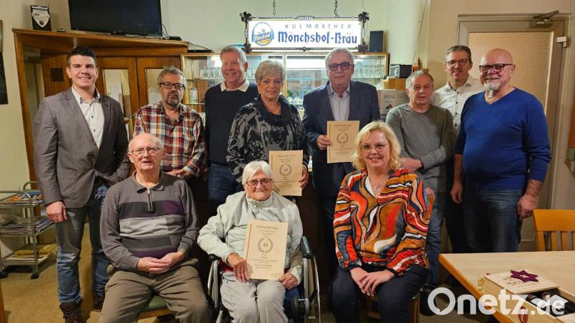 Bei einem Ehrenabend dankt die CSU Hammerweg langjährigen Mitgliedern. Bild: Gerhard Hegner/exb