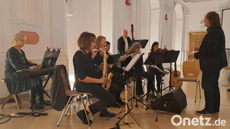 Im Kloster Waldsassen gab das KuBZ-Orchester erstmals ein abendfüllendes Konzert. Bild: Kultur- und Begegnungszentrum/exb