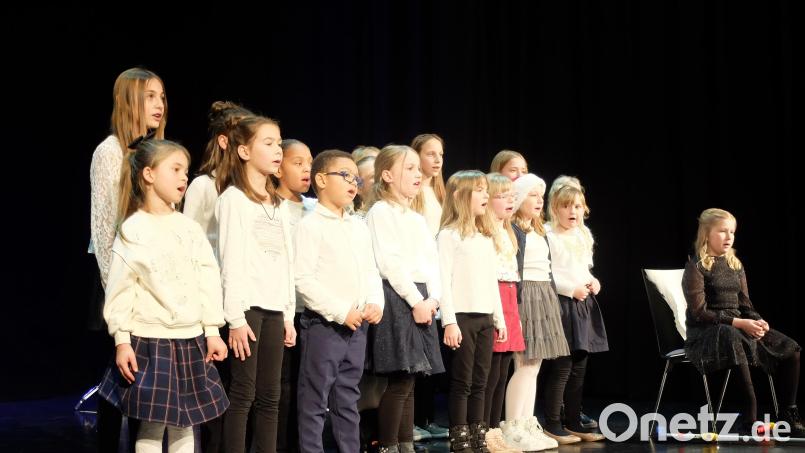 Der Kinderchor begeisterte beim Weihnachtskonzert der Musikschule Marktredwitz. Bild: Erwin Jahreis/exb