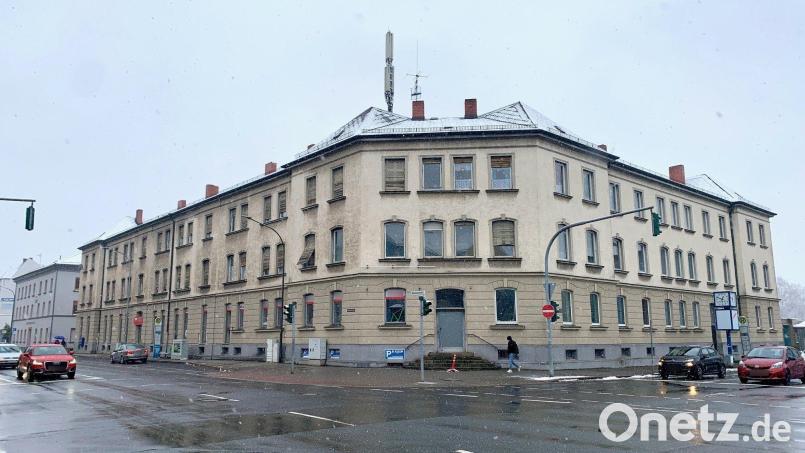 Dieser Komplex in der Bahnhofstraße kommt Anfang Februar unter den Hammer. Der Marktwert dieses Hauses ist mit 2,1 Millionen Euro angesetzt Bild: Gabi Schönberger
