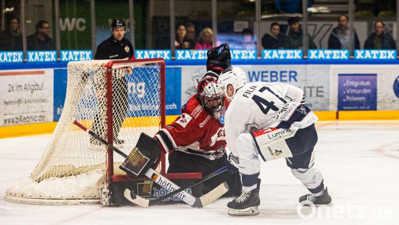 Vladislav Filin hätte in dieser Szene das 3:1 für die Devils erzielen können. Bild: Werner Moller