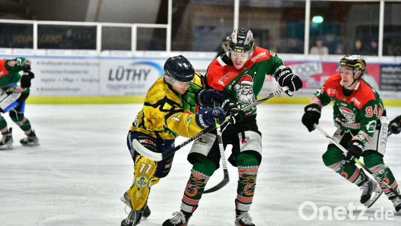 Der ERSC Amberg tat sich im Heimspiel gegen Pfaffenhofen sehr lange sehr schwer. Bild: SignaLight/exb