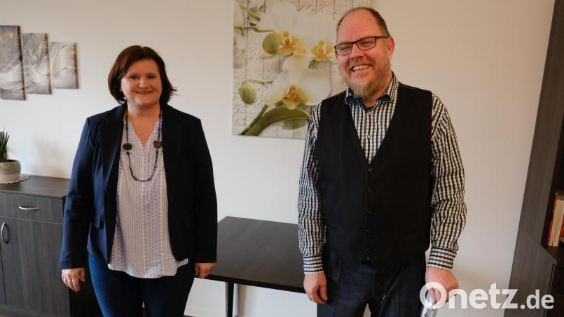 Daniela Berschneider und Sebastian Freyer sind im neuen EUTB-Beratungsbüro in Sulzbach-Rosenberg tätig. Bild: Hubert Uschald