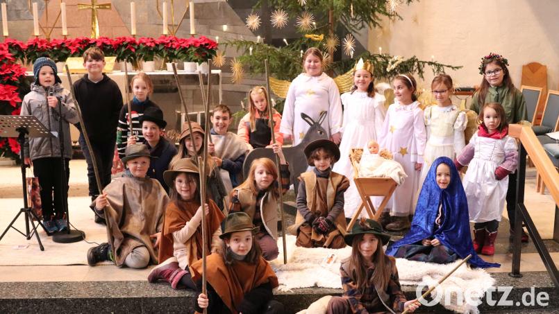 Die Mitwirkenden des Krippenspiels in der Christuskirche. Bild: cog