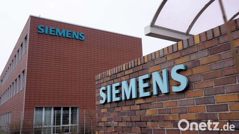 Trotz Rekordgewinn hat der Siemens das Budget für die Weihnachtsfeiern gekürzt. Das kam nicht so gut an in der Belegschaft, auch am Standort Amberg. Bild: jut