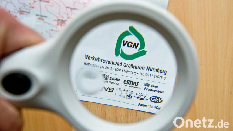 Der Landkreis Tirschenreuth schließt sich dem Verkehrsverbund Großraum Nürnberg (VGN) an. Symbolbild: Daniel Karmann/dpa