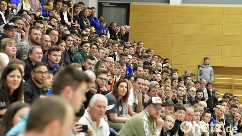 Traditionell lockt das Simpl-Hallen-Masters viele Zuschauer in die Helmut-Ott-Halle in Auerbach. Archivbild: Hubert Ziegler