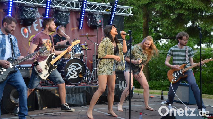 Beim &quot;Open Sound Festival&quot; 2019 flogen beim Auftritt von &quot;Random System&quot; die Haare. Inzwischen hat die Band ein eigenes Album veröffentlicht. Archivbild: ens