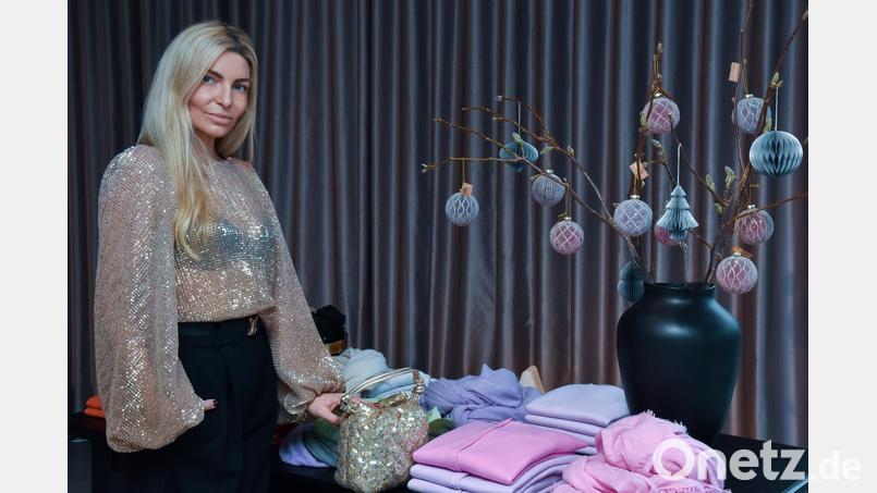 Im Modegeschäft von Isabella Mellentin sollen sich die Kundinnen wie in einem Wohnzimmer fühlen. Bild: Stephan Huber