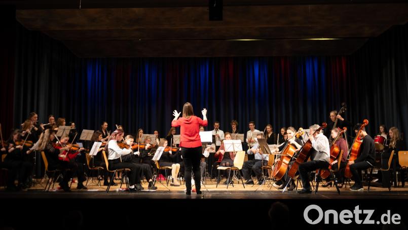 Das Stiftland-Gymnasium gab im Kettelerhaus ein beeindruckendes Weihnachtskonzert. Bild: Kevin Dinh/exb