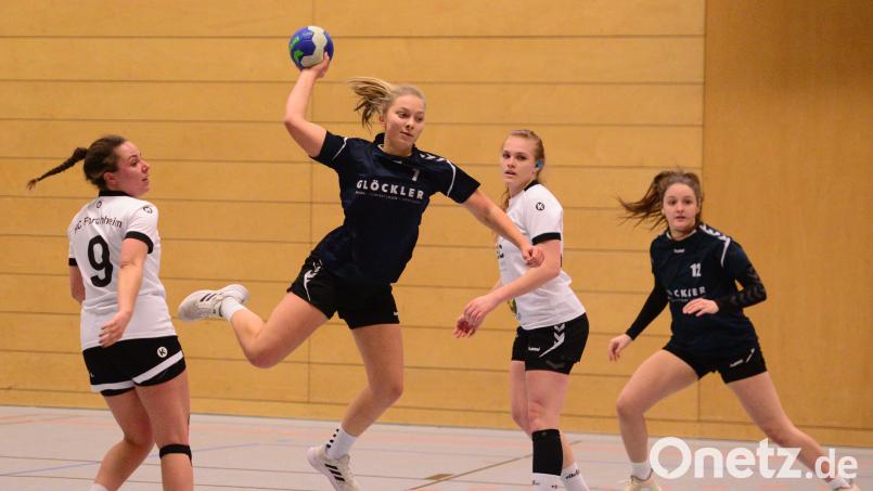 Klaudia Mrveckova (Zweite von links/Szene aus einem früheren Spiel) war gegen die HSG Weidhausen-Ebersdorf nicht zu stoppen. Archivbild: ham
