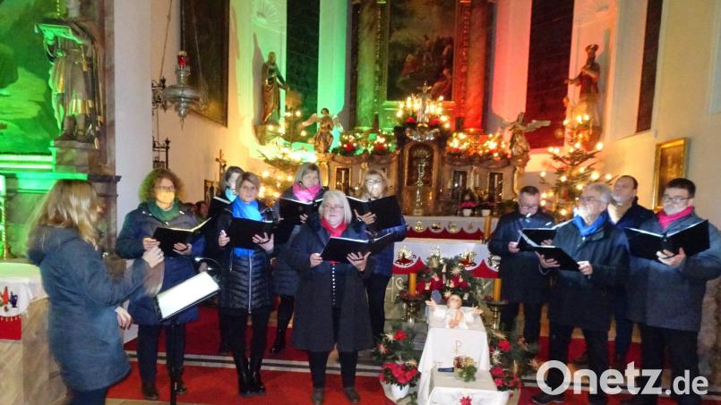 Der Projektchor hatte zu einer musikalischen Weihnachtsnachlese in der Klosterkiche eingeladen Bild: hm