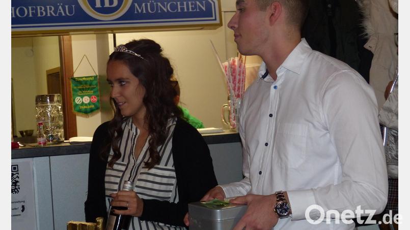 Alina I und Julian I sind das neue Kohlberger Prinzenpaar haben einiges zu tun in der kurzen Faschingssaison. Bild: hme