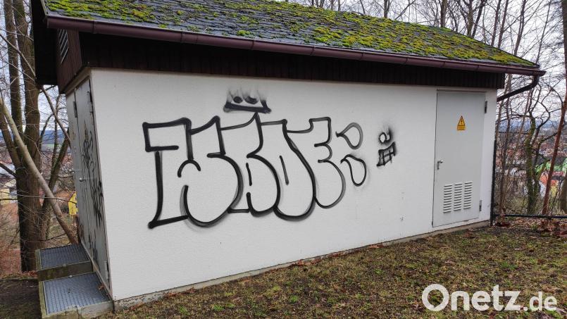 Graffiti-Schmiererei an der Trafostation in der Mezgerstraße. Bild: Stadt Tirschenreuth/exb