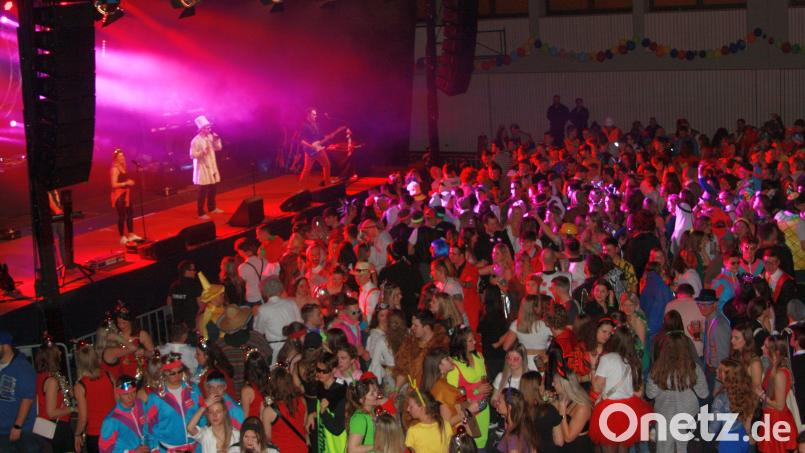Beim HCL-Fasching geht es in der Dreifachturnhalle immer hoch her. Archivbild: wro