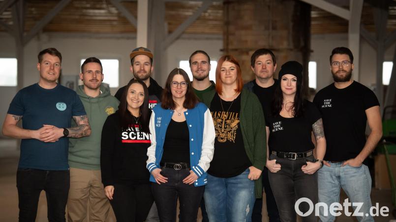 Neuwahlen gab es bei „Save the Scene“. Im Bild (von links) Christian Fischer, Daniel Reinl, Lena Spitzl, Christoph Schmid, Verena Schicker, Florian Lang, Lisa Rosner, Stefan Meyer, Stefanie Stingl und Florian Zimmert. Bild: Alexander Schön/exb