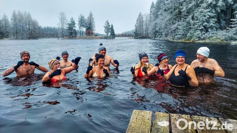 Einige Teilnehmer trainieren bereits für das Eisbaden-Event am Sonntag, 11. Februar. Bild: Thomas Geißler