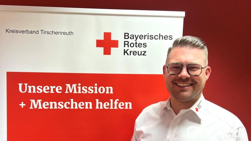 Sven Lehner wurde zum neuen Geschäftsführer des BRK Kreisverbands Tirschenreuth bestellt. Am 1. April ist sein offizieller Amtsantritt. Bild: BRK Kreisverband Tirschenreuth/exb