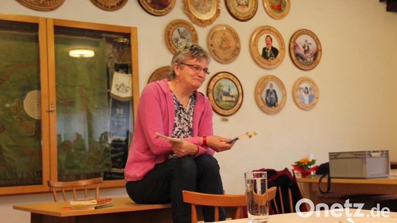 Autorin Christa Vogl sorgte beim SPD-Frauenfrühstück in Pechbrunn für gute Unterhaltung. Bild: SPD Pechbrunn-Groschlattengrün/exb