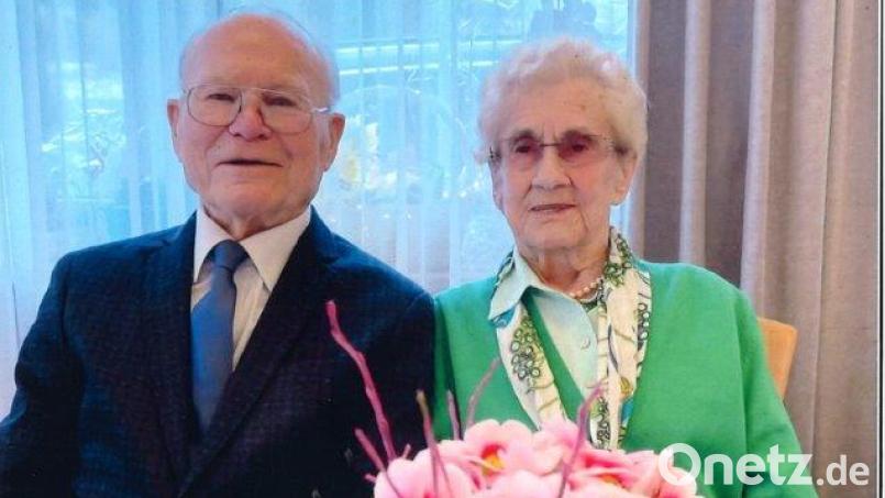 Hans und Erna Eller stehen seit 70 Jahren fest zusammen. Bild: bk