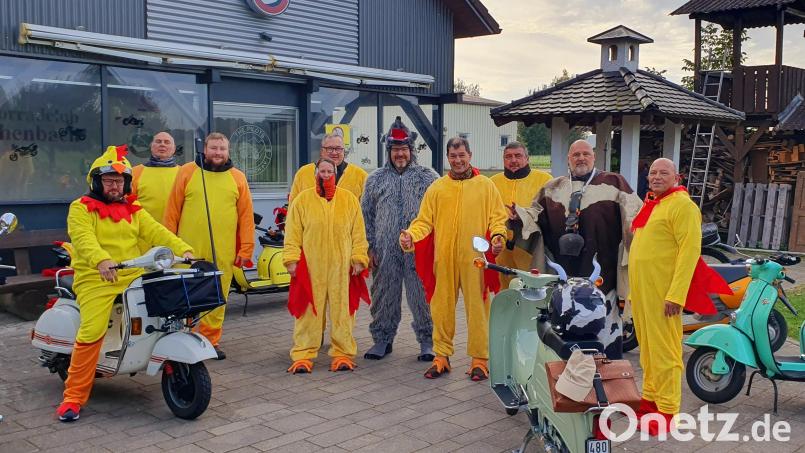 Bei ihrer „Chicken-Tour“ erhalten die Pilots nicht nur an Ausflugsgaststätten stets heiteren Zuspruch. Archivbild: Pilots/exb