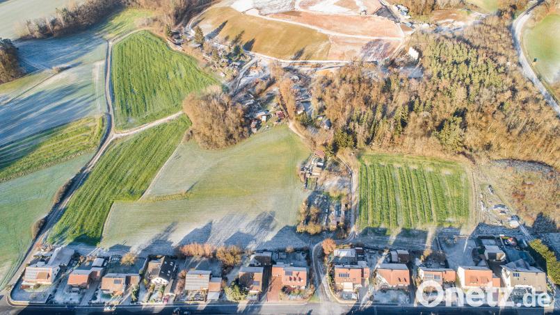 Für das ausgewiesene Wohngebiet Katzenberg Nord laufen Überlegungen zur Errichtung eines Nahwärmenetzes, das seine Wärme aus Grubenwasser der alten Bergwerksstollen beziehen könnte. Die kommunale Wärmeplanung wird sich auch mit dieser Möglichkeit beschäftigen. Bild: Thilo Hierstetter
