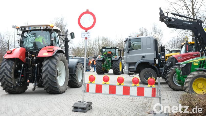Landwirte wollen in Wackersdorf auch am Montag protestieren. Symbolbild: Rudolf Hirsch
